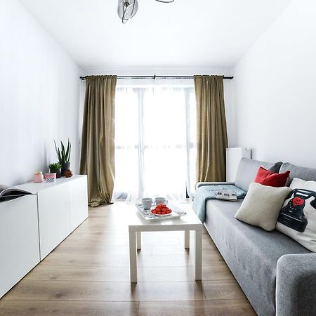 Cosy Apartment In Варшава Екстериор снимка