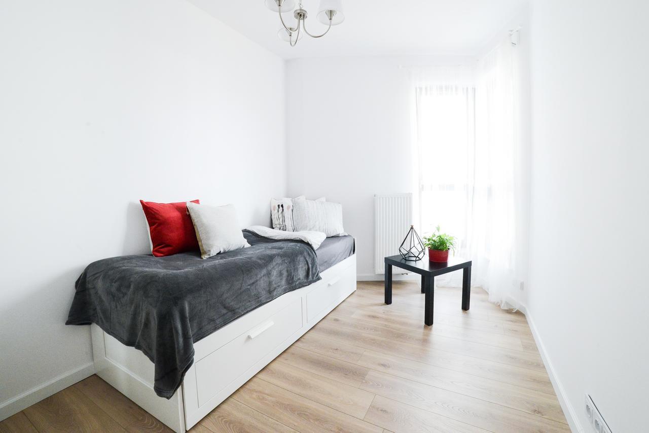 Cosy Apartment In Варшава Екстериор снимка
